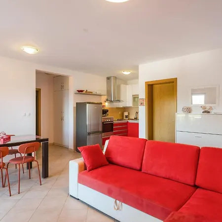Gorgeous Home In Postira Postira