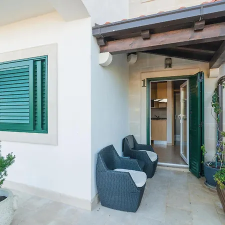Nice Home In Postira With Outdoor Swimming Pool Holiday home *