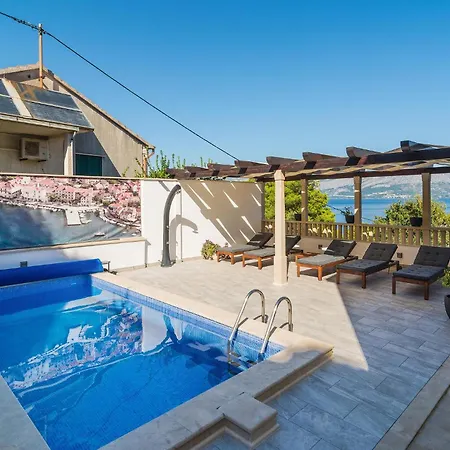 In With Outdoor Swimming Pool Ferienhaus Postira